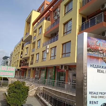 Studio Vigo Panorama Beach, Larisa. *
